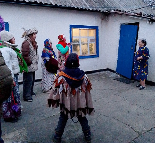 В Старобешевском округе прошло праздничное щедрование на Старый Новый год В Старобешевском округе прошло праздничное щедрование на Старый Новый год