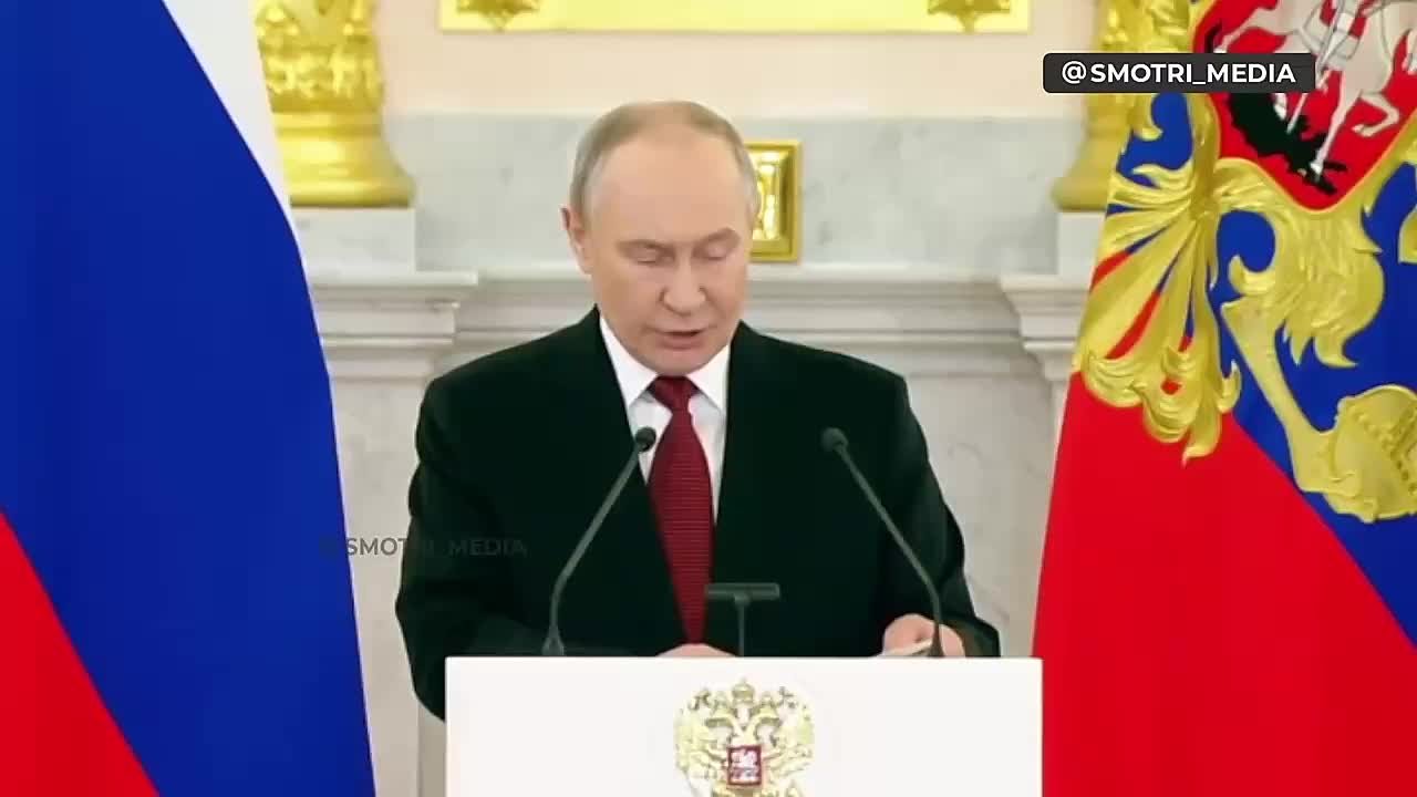 Путин: "Мир не наступает сам, его строят каждый день"