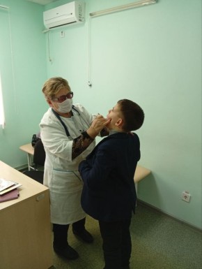 Врач Мирненской амбулатории ОПСМ осуществила выезд в с.Гранитное с целью вакцинации детского населения согласно календаря профилактических прививок