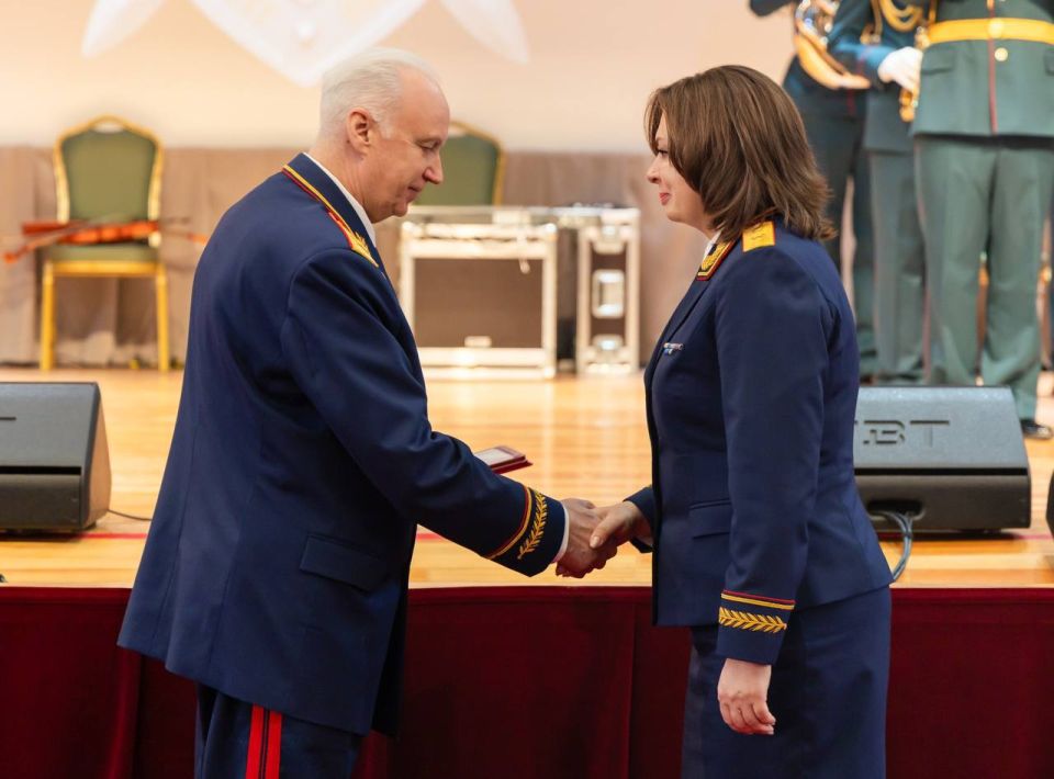 15� �� ������ ���������� ������������� ��������, ������������ � 15-����� ���������