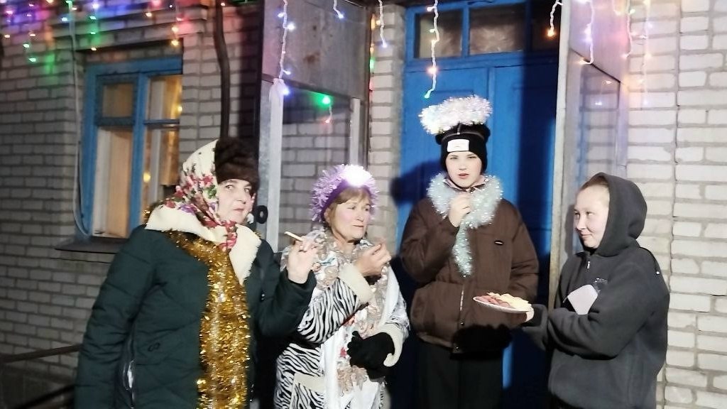 В Старобешевском округе прошло праздничное щедрование на Старый Новый год В Старобешевском округе прошло праздничное щедрование на Старый Новый год