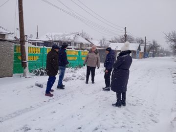 15 января заведующий Рассыпнянским территориальным сектором Александра Кендысь провела встречу с населением по улице Миусинская, д. 18