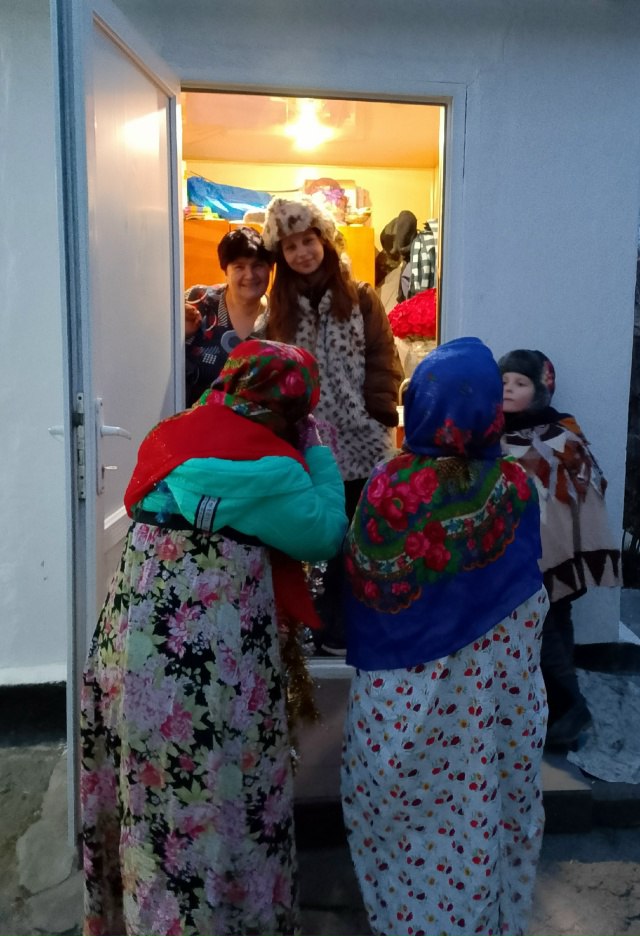 В Старобешевском округе прошло праздничное щедрование на Старый Новый год