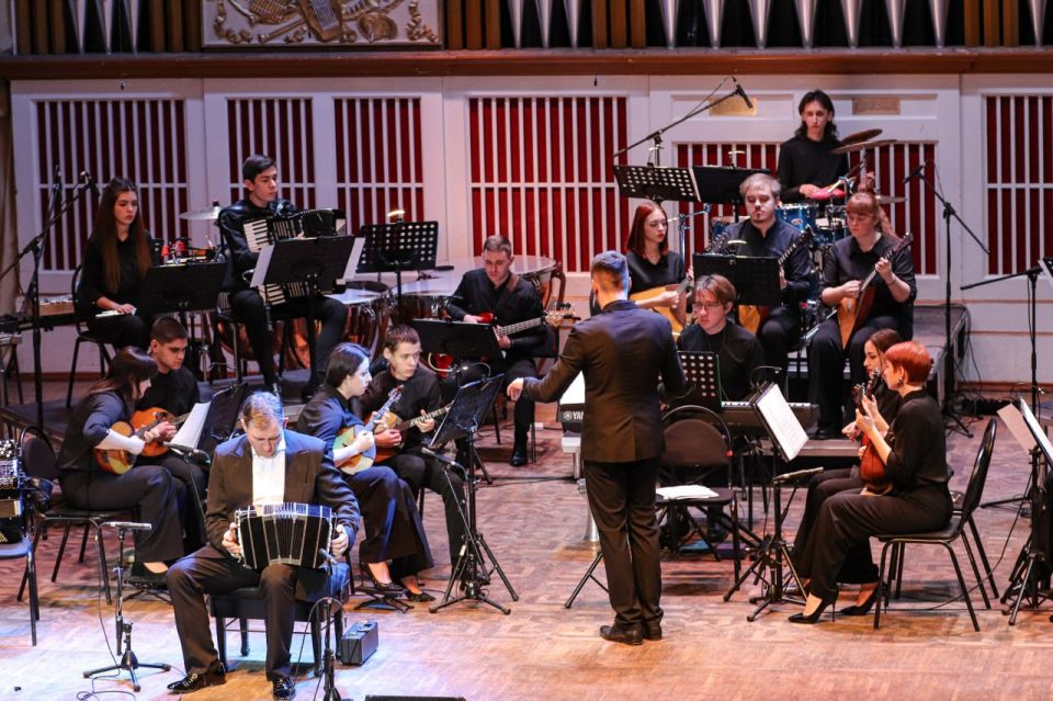 День артиста - новый российский праздник День артиста - новый российский праздник