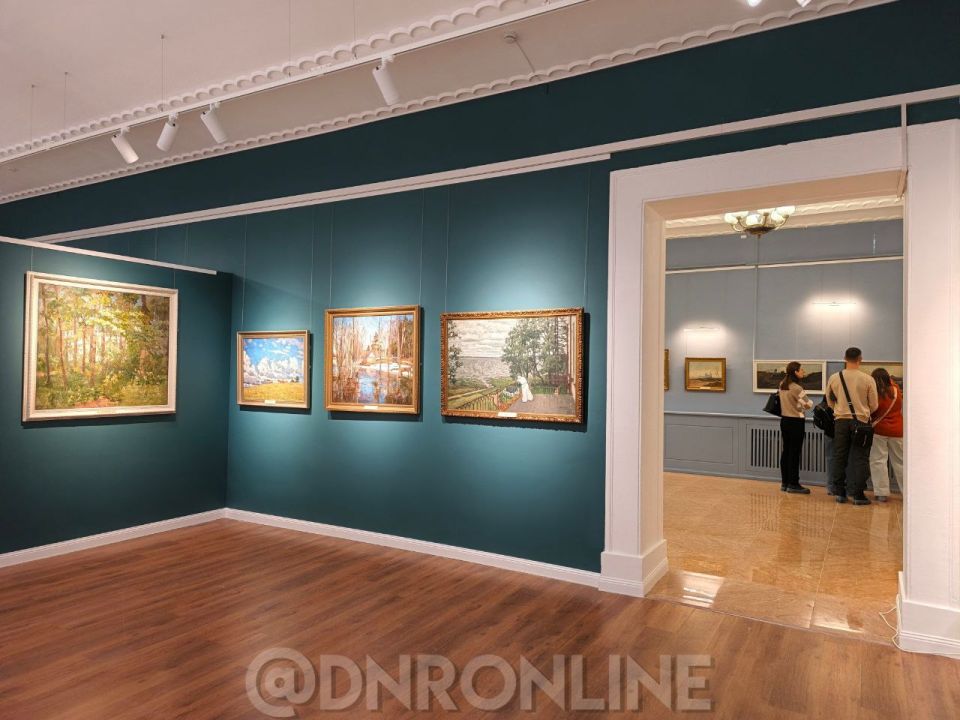 В Донецке продолжается экспозиция «Диалог сквозь столетия» В Донецке продолжается экспозиция «Диалог сквозь столетия»