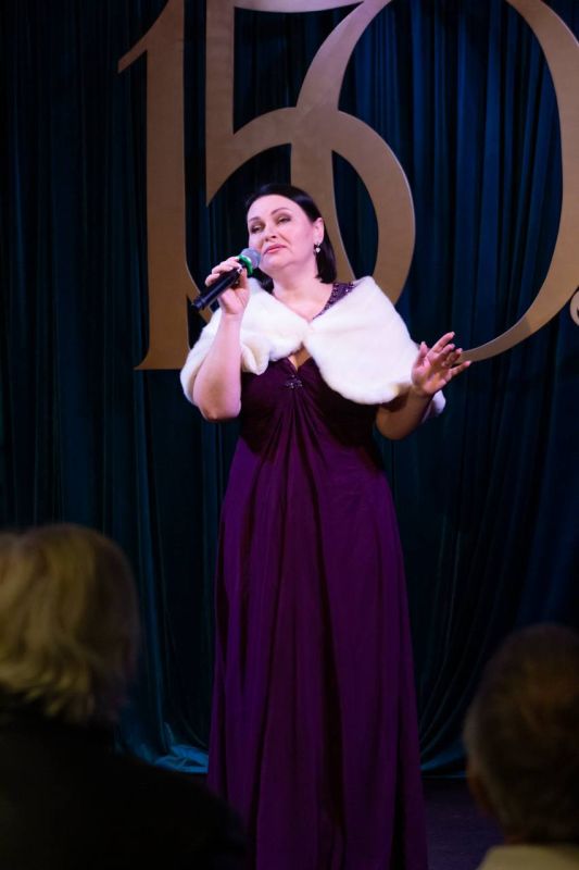 Михаил Желтяков: 17 января, в День артиста, в Гостиной на Садовом Донецкого музыкально-драматического театра им. М.М. Бровуна собрали легенд театрального искусства Донецкой Народной Республики – ветеранов Донбасс Оперы... Михаил Желтяков: 17 января, в День артиста, в Гостиной на Садовом Донецкого музыкально-драматического театра им. М.М. Бровуна собрали легенд театрального искусства Донецкой Народной Республики – ветеранов Донбасс Оперы...