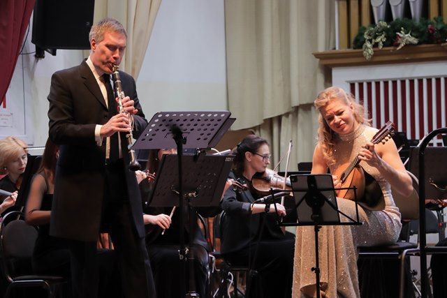 «Звезды XXI века» на донецком музыкальном небосклоне «Звезды XXI века» на донецком музыкальном небосклоне