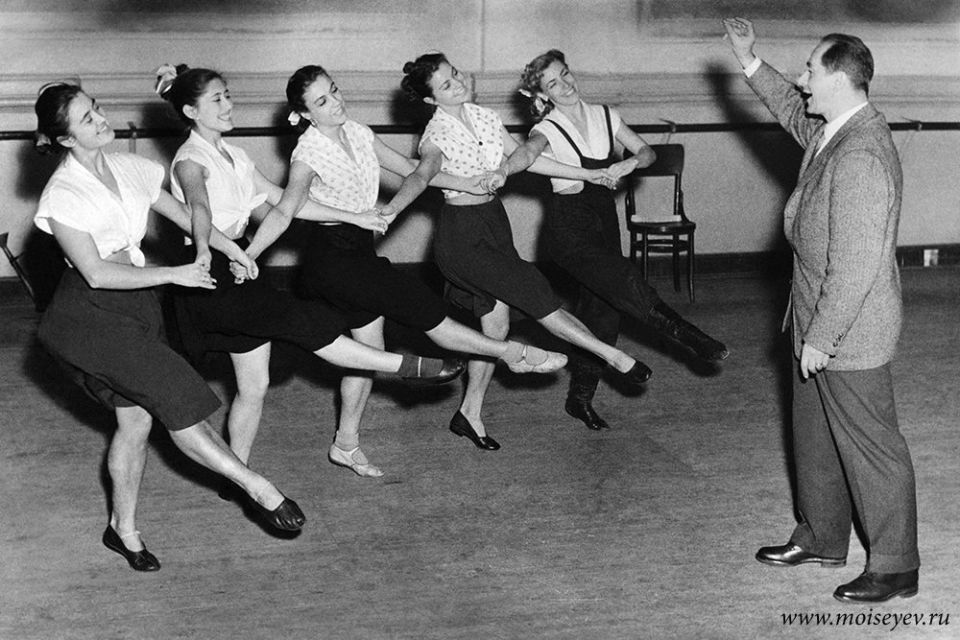 �������������� ��������� ����� ��������: � 120-����� ��������� ��������� �����