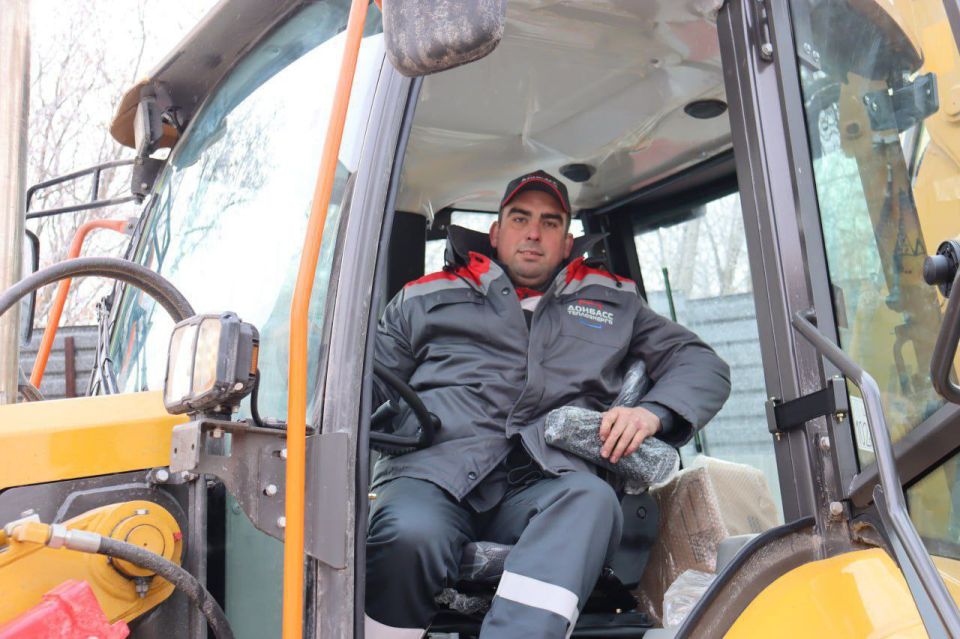 �������� ������������������λ � �������, �������� � �������� �������� ����� �����������-����������, ������������� � ������ ���������� ��������������� �����������