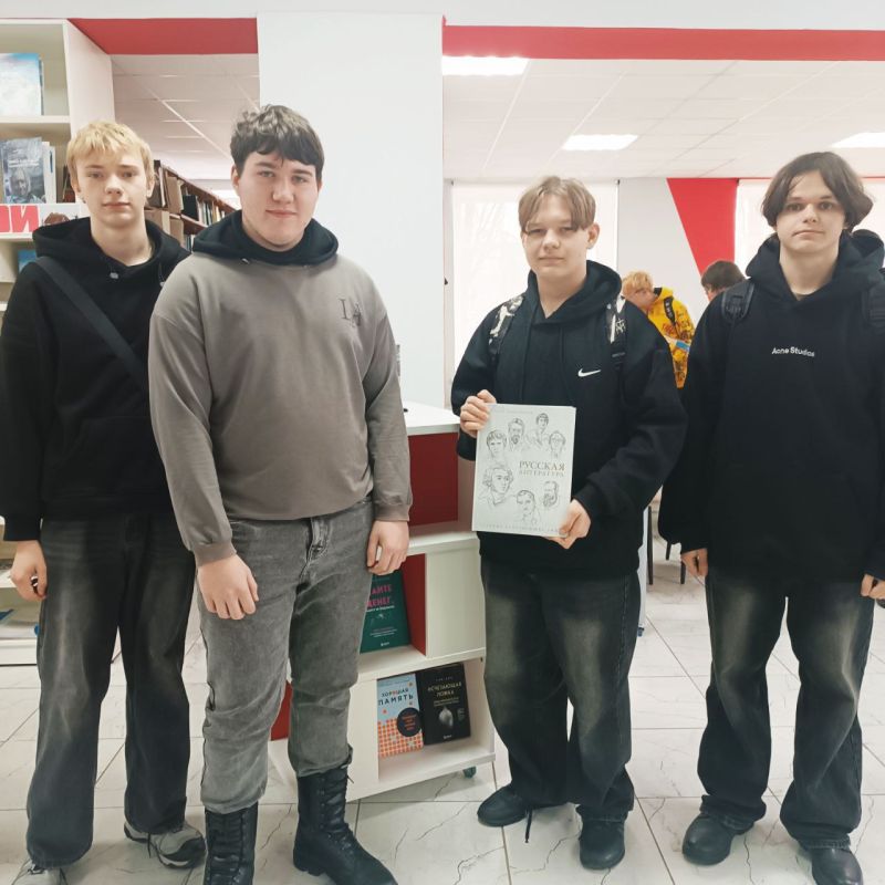 Игорь Мартынов: Конкурсно-игровая программа «Виват, студент» Игорь Мартынов: Конкурсно-игровая программа «Виват, студент»