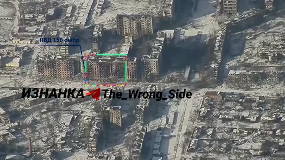 ФАБ-3000 с УМПК прилетает по месту дислокации ВСУ на окраине временно оккупированного города Константиновка в ДНР, за который сейчас идут бои