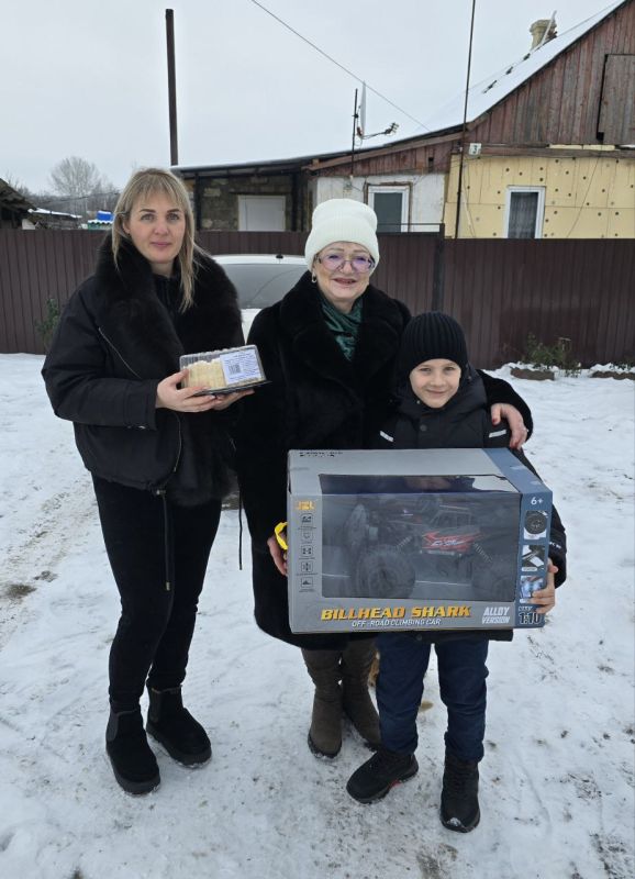 Депутаты Шахтерского муниципального совета исполняют детские мечты