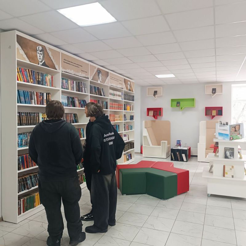 Игорь Мартынов: Конкурсно-игровая программа «Виват, студент» Игорь Мартынов: Конкурсно-игровая программа «Виват, студент»