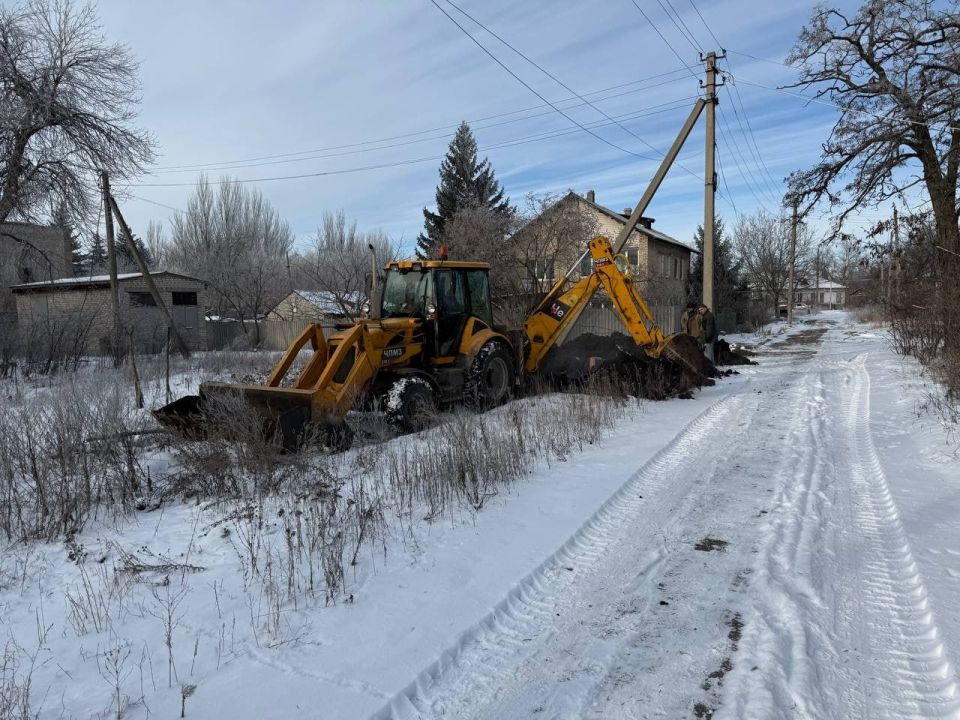 Роман Конев: ФИЛИАЛ «ГОРЛОВКАТЕПЛОСЕТЬ» ГУП ДНР «ДОНБАССТЕПЛОЭНЕРГО» Роман Конев: ФИЛИАЛ «ГОРЛОВКАТЕПЛОСЕТЬ» ГУП ДНР «ДОНБАССТЕПЛОЭНЕРГО»