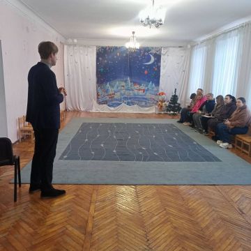 Сегодня, 22 января, по инициативе Главы ДНР Дениса Пушилина, первый заместитель руководителя Управы Кировского внутригородского района Администрации городского округа Макеевка Донецкой Народной Республики Алексей Еськов...