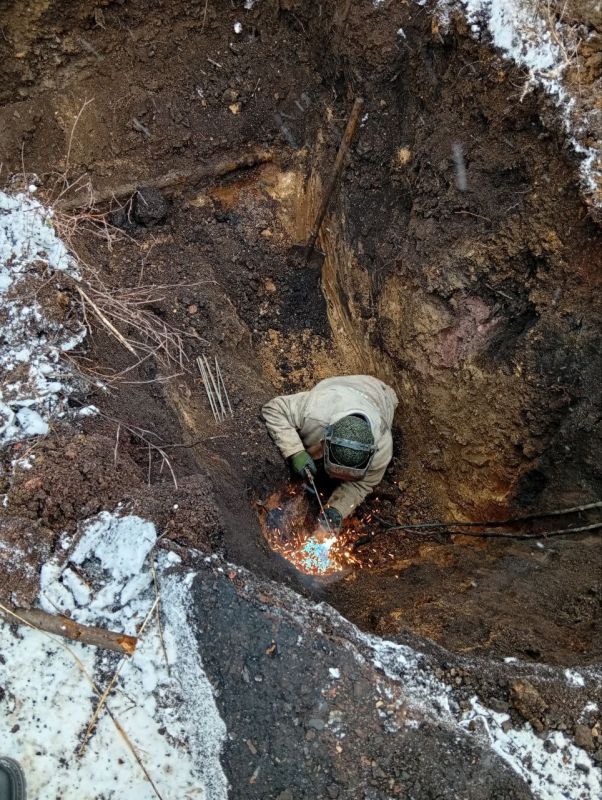 Роман Конев: ФИЛИАЛ «ГОРЛОВСКОЕ ПУВКХ» ГУП ДНР «ВОДА ДОНБАССА» совместно с коллегами из шеф-региона Кузбасс Роман Конев: ФИЛИАЛ «ГОРЛОВСКОЕ ПУВКХ» ГУП ДНР «ВОДА ДОНБАССА» совместно с коллегами из шеф-региона Кузбасс