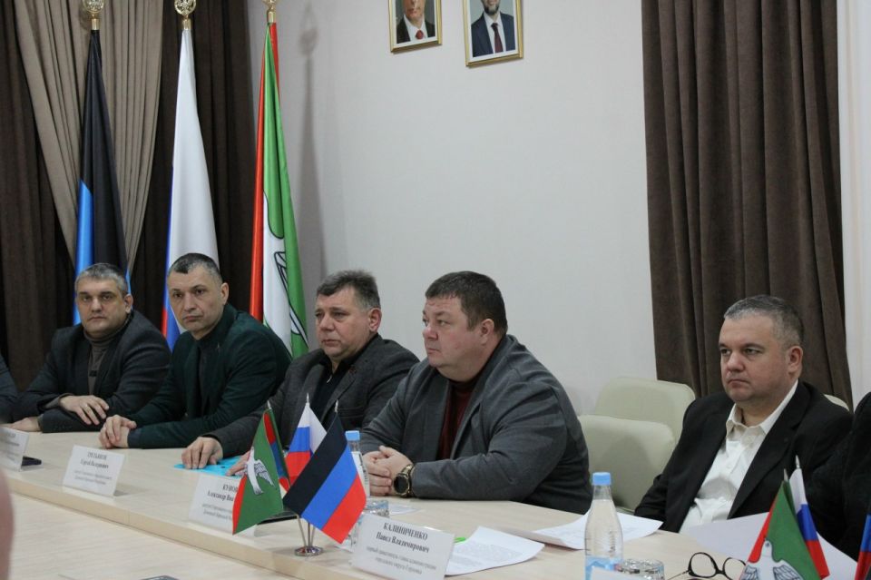 Роман Конев: 23 января 2026 года состоялось пятьдесят девятое очередное заседание Горловского городского совета Донецкой Народной Республики первого созыва под руководством временно исполняющей полномочия председателя... Роман Конев: 23 января 2026 года состоялось пятьдесят девятое очередное заседание Горловского городского совета Донецкой Народной Республики первого созыва под руководством временно исполняющей полномочия председателя...