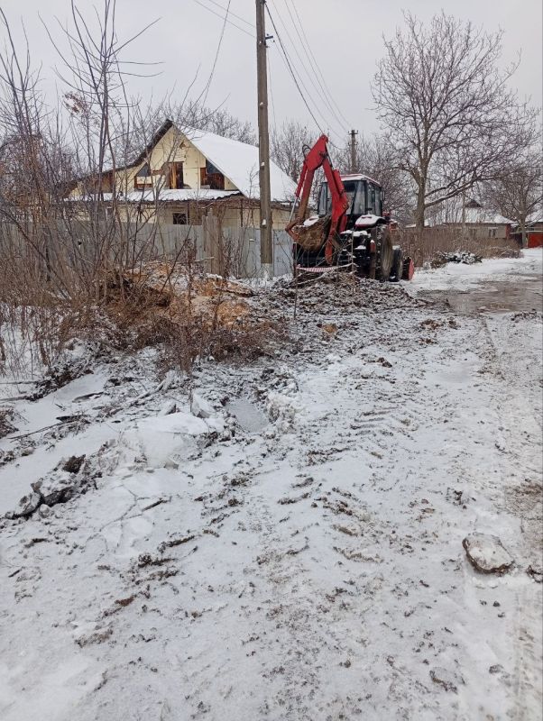 Роман Конев: ФИЛИАЛ «ГОРЛОВСКОЕ ПУВКХ» ГУП ДНР «ВОДА ДОНБАССА» совместно с коллегами из шеф-региона Кузбасс Роман Конев: ФИЛИАЛ «ГОРЛОВСКОЕ ПУВКХ» ГУП ДНР «ВОДА ДОНБАССА» совместно с коллегами из шеф-региона Кузбасс