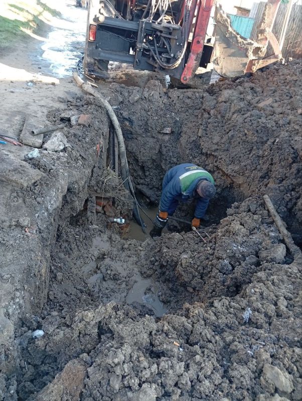 Роман Конев: ФИЛИАЛ «ГОРЛОВСКОЕ ПУВКХ» ГУП ДНР «ВОДА ДОНБАССА» совместно с коллегами из шеф-региона Кузбасс Роман Конев: ФИЛИАЛ «ГОРЛОВСКОЕ ПУВКХ» ГУП ДНР «ВОДА ДОНБАССА» совместно с коллегами из шеф-региона Кузбасс