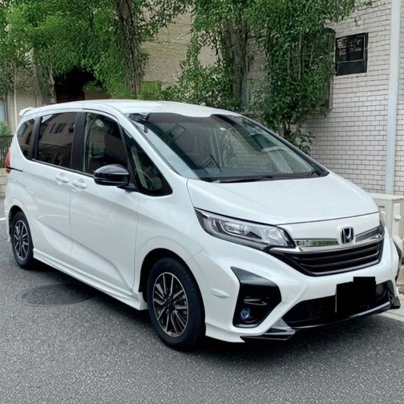 1 400 �.p. Honda Freed, 2021 �.�