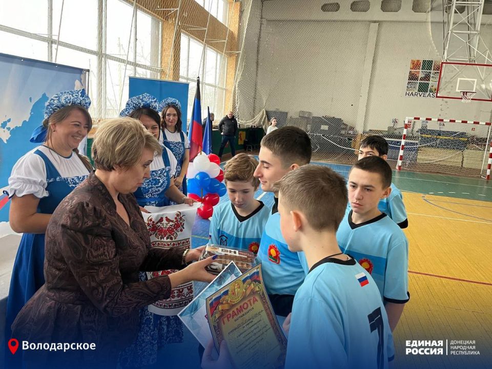 30 января в ГБУ "Кременевская школа Володарского м.о." состоялся зрелищный турнир по мини-футболу среди учеников 9-11 классов 30 января в ГБУ "Кременевская школа Володарского м.о." состоялся зрелищный турнир по мини-футболу среди учеников 9-11 классов