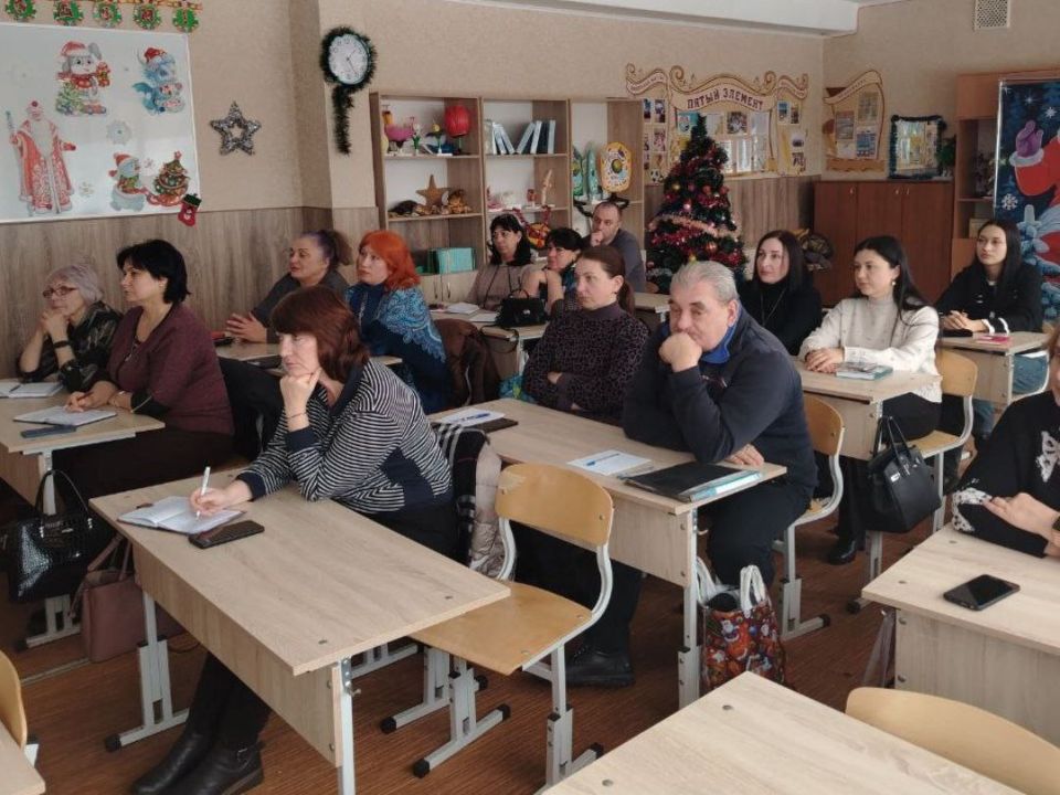 Завершились январские заседания муниципальных предметных методических объединений Завершились январские заседания муниципальных предметных методических объединений