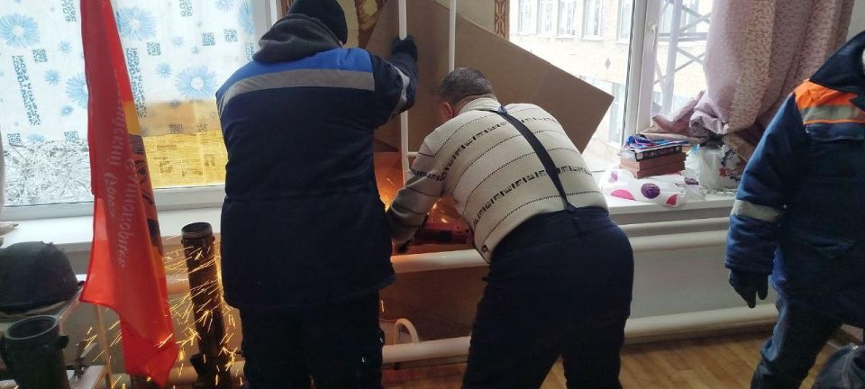 Ремонт отопления провели в школе Дебальцево специалисты Хабаровского края Ремонт отопления провели в школе Дебальцево специалисты Хабаровского края