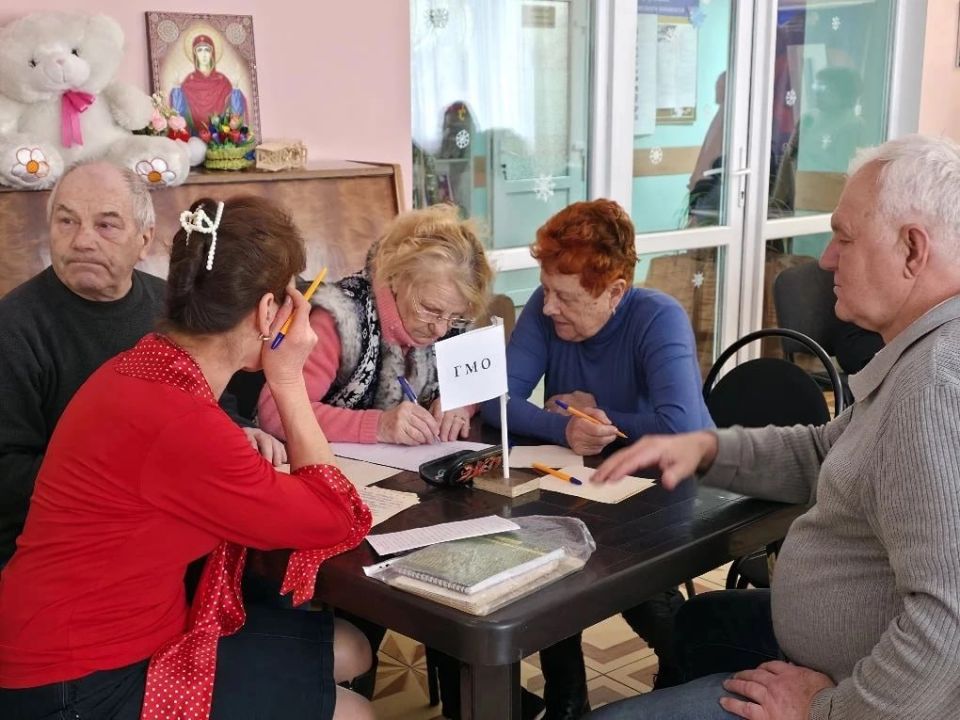 Перо и бумага: Интеллектуальная игра в Харцызске, посвященная великим русским писателям Перо и бумага: Интеллектуальная игра в Харцызске, посвященная великим русским писателям