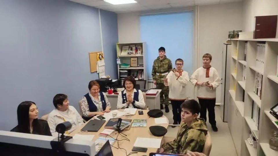 Школы Докучаевска и Якутии провели более 10 телемостов Школы Докучаевска и Якутии провели более 10 телемостов