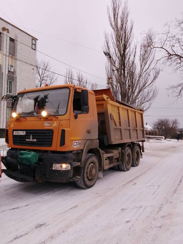 Борис Трима: В связи с ухудшением погодных условий и выпадением осадков в округе усилены работы по зимнему содержанию автомобильных дорог и тротуаров Борис Трима: В связи с ухудшением погодных условий и выпадением осадков в округе усилены работы по зимнему содержанию автомобильных дорог и тротуаров