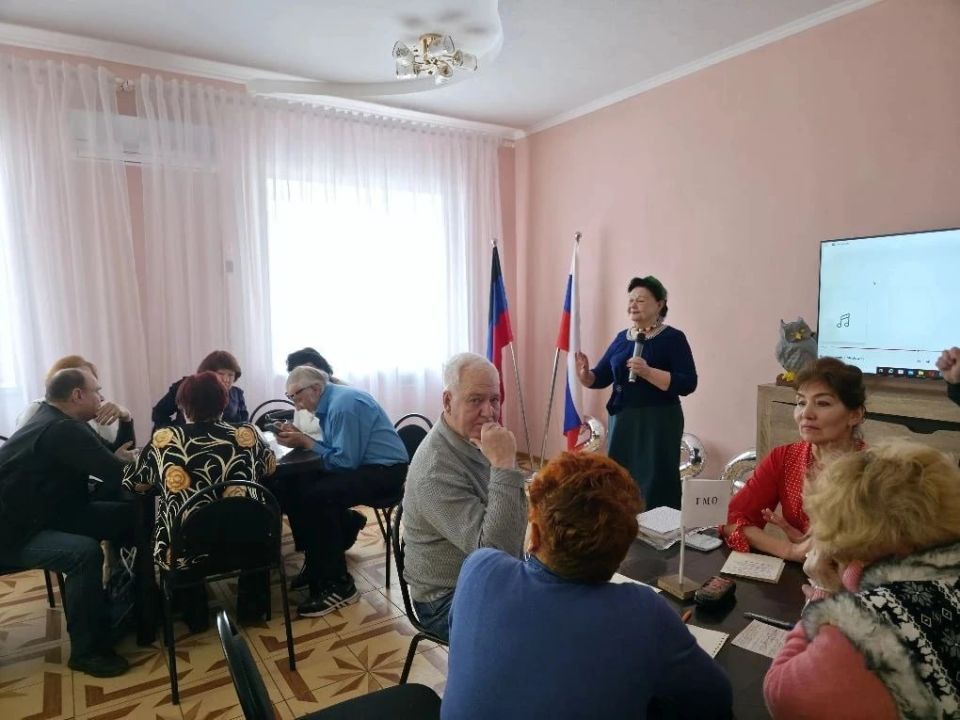 Перо и бумага: Интеллектуальная игра в Харцызске, посвященная великим русским писателям Перо и бумага: Интеллектуальная игра в Харцызске, посвященная великим русским писателям