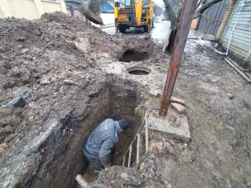 Аварийно-восстановительный отряд Кузбасса продолжает работы по восстановлению систем ХВС в Горловке Аварийно-восстановительный отряд Кузбасса продолжает работы по восстановлению систем ХВС в Горловке