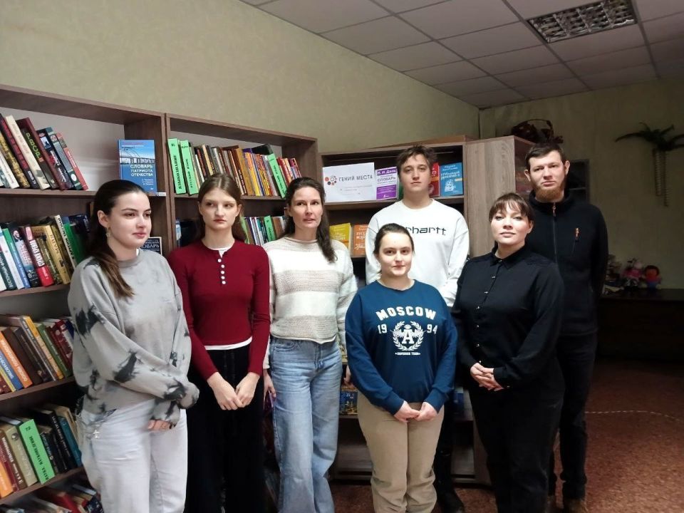 Путешествие в мир медиа. Представитель Общественного совета Горловки поделился журналистским опытом с молодёжью Путешествие в мир медиа. Представитель Общественного совета Горловки поделился журналистским опытом с молодёжью
