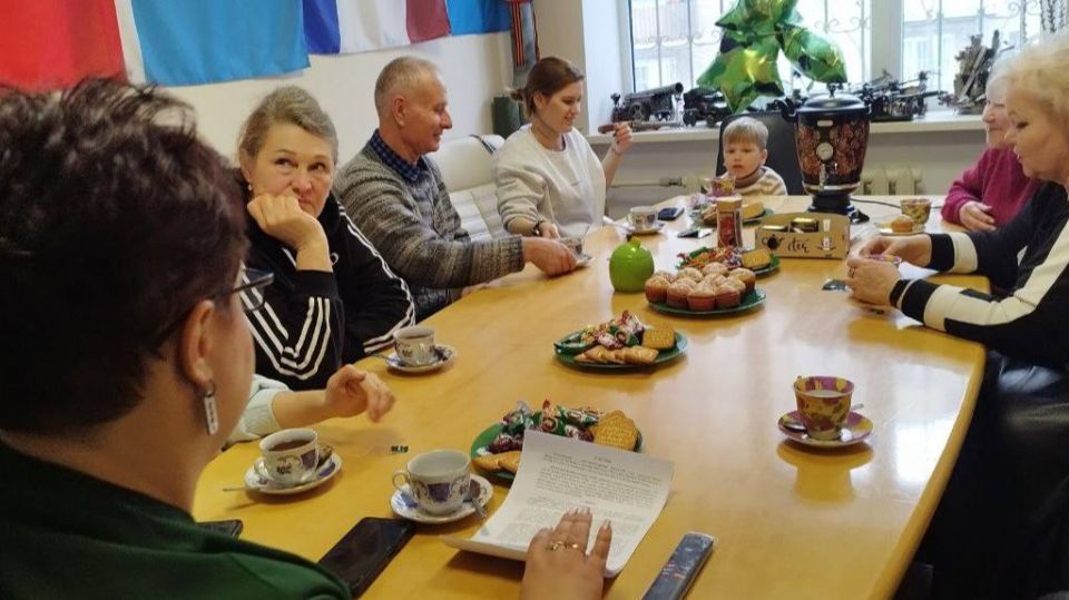 Киногостиная в офисе КСВО ДНР в честь Сталинградской победы Киногостиная в офисе КСВО ДНР в честь Сталинградской победы
