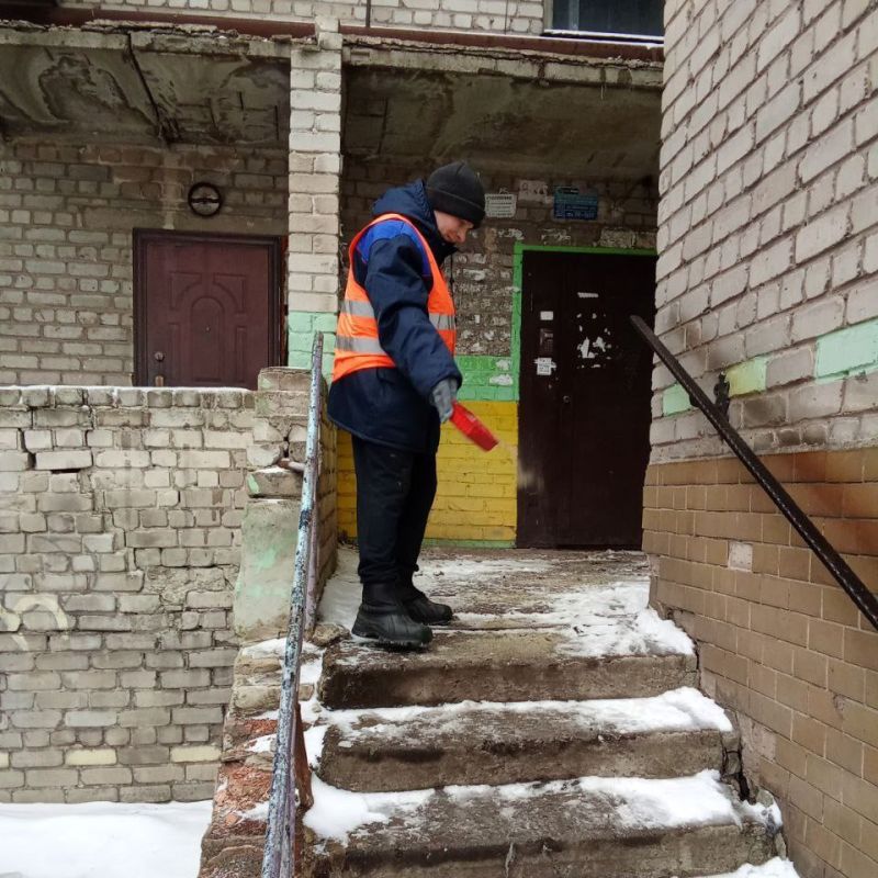 Иван Адамец: Специалисты Единого регионального фонда МКД в Куйбышевском районе ведут плановую расчистку дворов от снега Иван Адамец: Специалисты Единого регионального фонда МКД в Куйбышевском районе ведут плановую расчистку дворов от снега