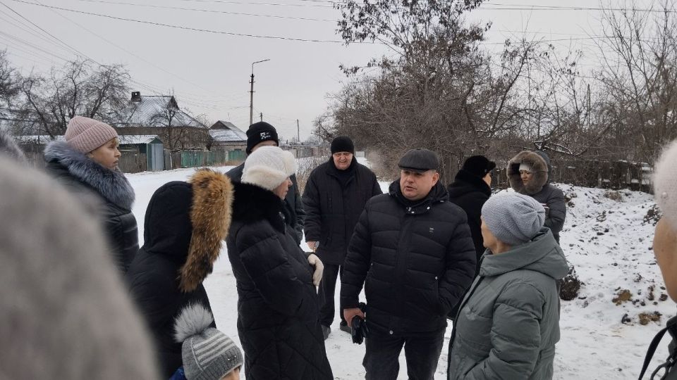 По поручению Главы ДНР Дениса Пушилина под эгидой Единой России проводятся встречи с населением для выявления проблемных вопросов на подведомственной территории По поручению Главы ДНР Дениса Пушилина под эгидой Единой России проводятся встречи с населением для выявления проблемных вопросов на подведомственной территории