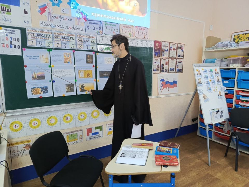 В средней школе №60 прошел час духовности В средней школе №60 прошел час духовности