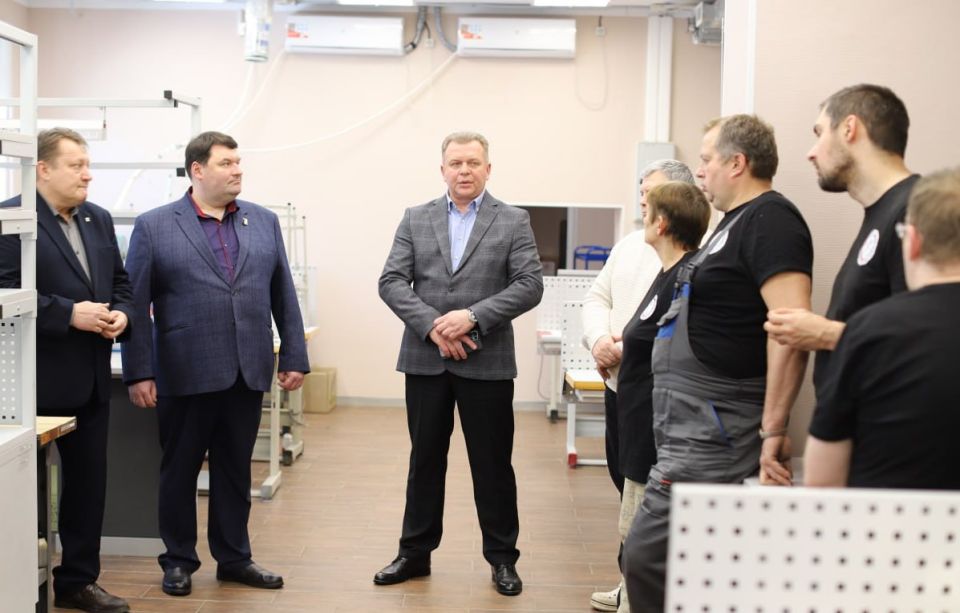 Встреча с сотрудниками Донецкого республиканского протезно-ортопедического центра: обсуждение инфраструктурных проектов Встреча с сотрудниками Донецкого республиканского протезно-ортопедического центра: обсуждение инфраструктурных проектов