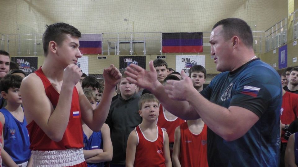 ������� ������: ���������� �����-������������, ������� ���� �� ������� WBA � IBF ����� ������� ����� ��� ������������� ��������� ���� � ������ ������������� ������-�����