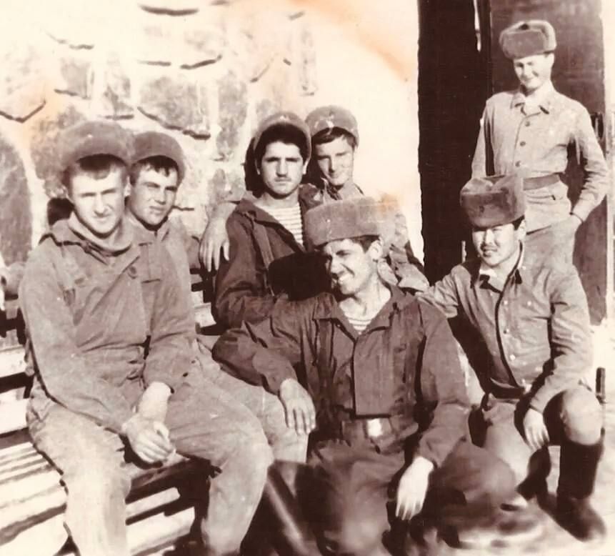 15 февраля — День памяти о россиянах, исполнявших служебный долг за пределами Отечества, и 37-я годовщина вывода советских войск из Афганистана 15 февраля — День памяти о россиянах, исполнявших служебный долг за пределами Отечества, и 37-я годовщина вывода советских войск из Афганистана