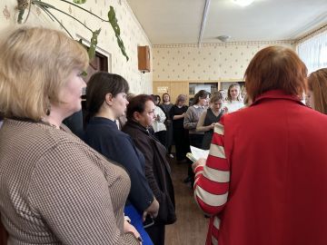 �������, 16 �������, � ������ ��������� ����� ��� ������ ��������, ������ ������ �������� ������� ������� �� ������: �.�. ��������, �. ��������, ��-� �����������, 10