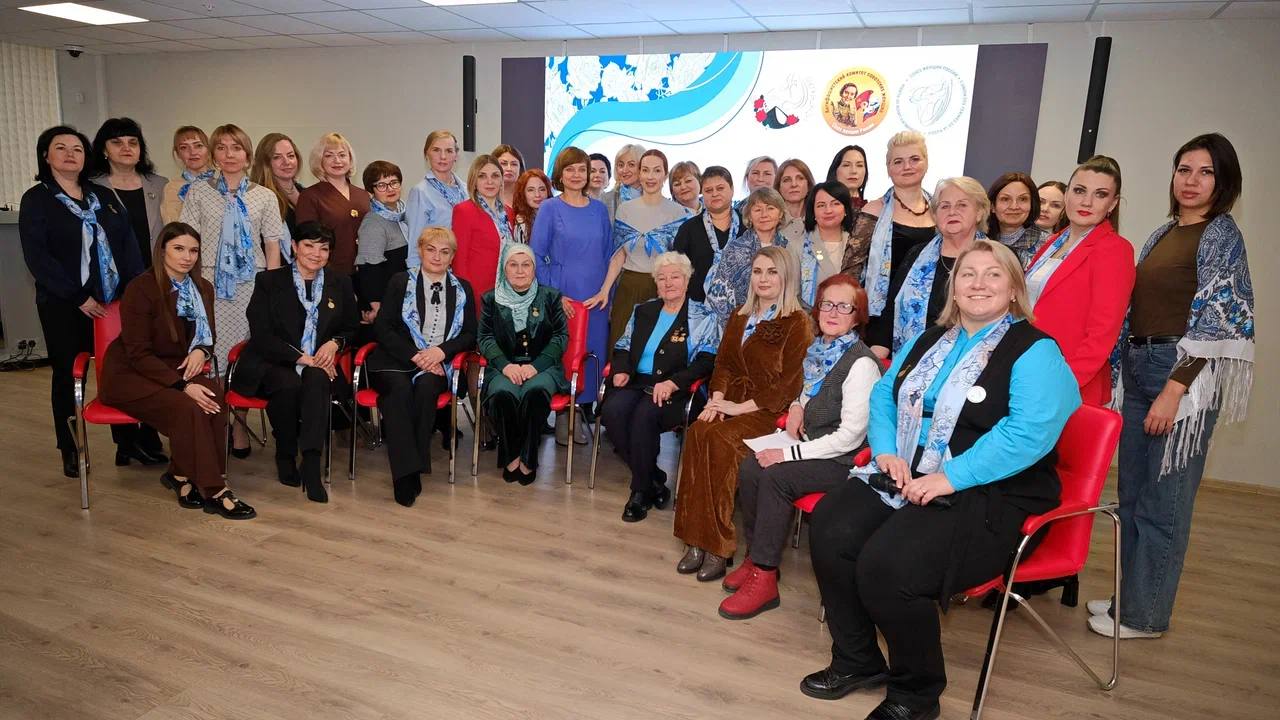 Юлия Крюкова удостоена медали «Союза женщин России» Юлия Крюкова удостоена медали «Союза женщин России»