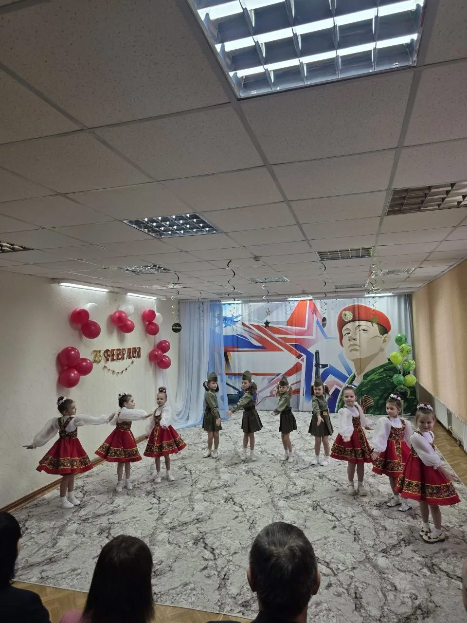 Праздник настоящих мужчин. 23 февраля в России отмечается День защитника Отечества — праздник мужества, доблести и преданности Родине Праздник настоящих мужчин. 23 февраля в России отмечается День защитника Отечества — праздник мужества, доблести и преданности Родине