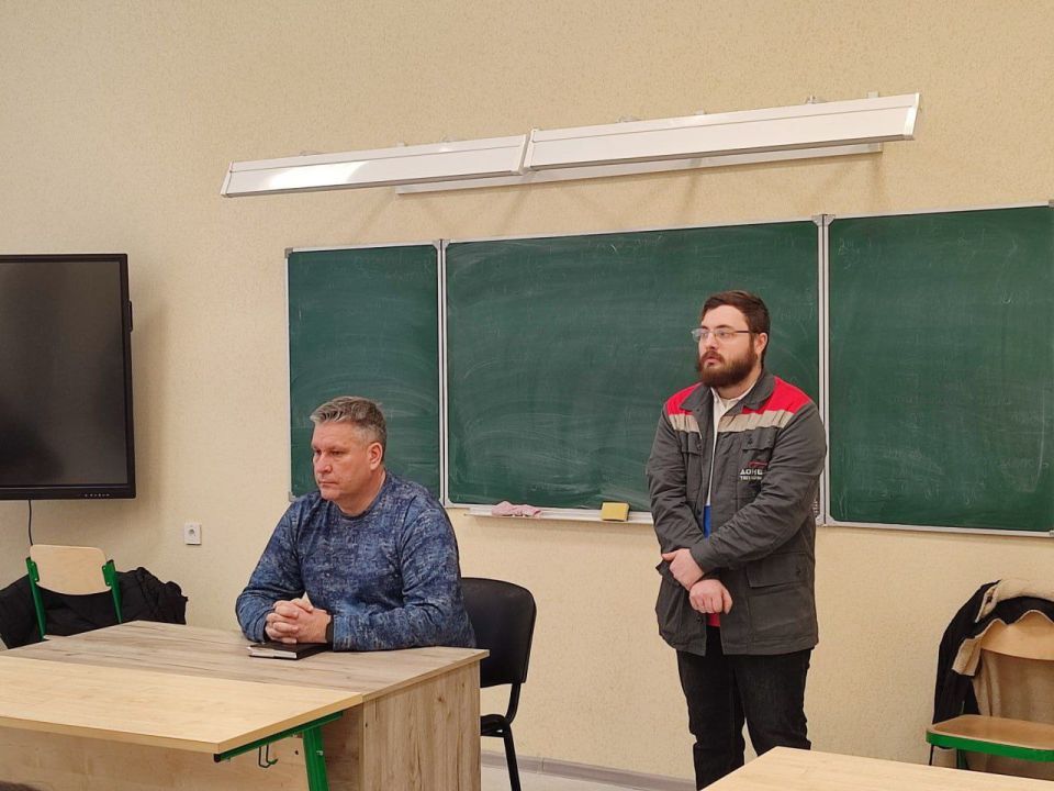 �� ������� ��������� � � ������������: ������� ����������� ���� "����" � ��������������� ������� "������������������"