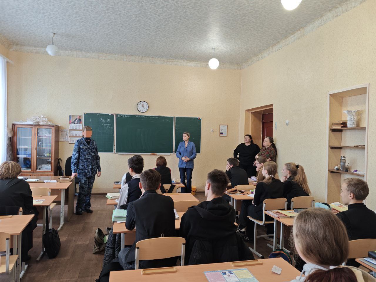 Иван Адамец: В Куйбышевском районе продолжается взаимодействие Комиссии по делам несовершеннолетних и защите их прав с учащимися школ Иван Адамец: В Куйбышевском районе продолжается взаимодействие Комиссии по делам несовершеннолетних и защите их прав с учащимися школ