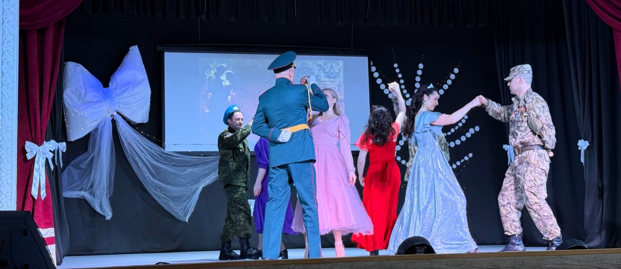 Возрождение традиции: ветераны-адресаты филиала фонда стали участниками Сретенского бала Возрождение традиции: ветераны-адресаты филиала фонда стали участниками Сретенского бала