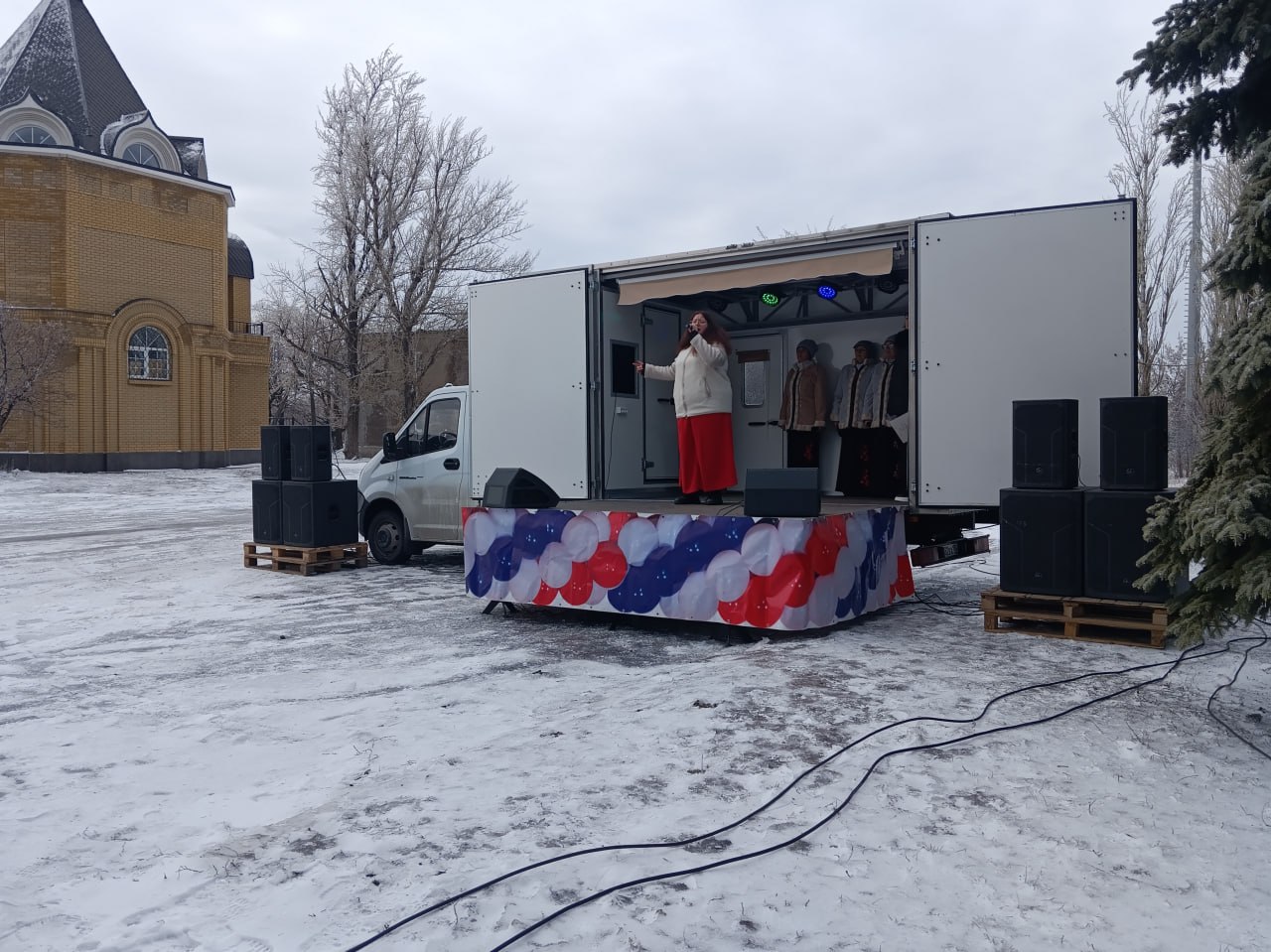 В Никишино состоялся праздничный концерт на базе Автоклуба