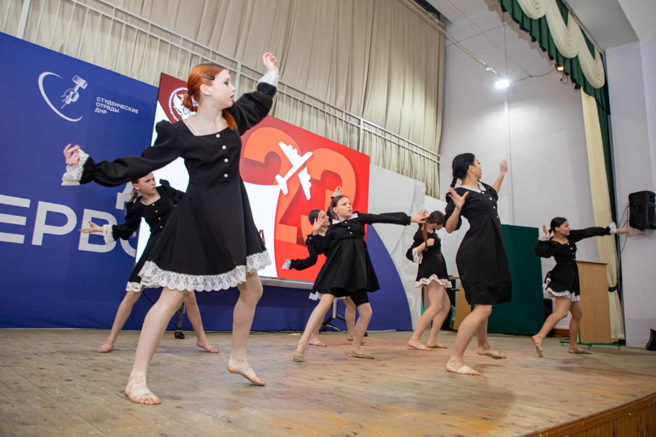 Чти тех, кто защищает Родину! Чти тех, кто защищает Родину!