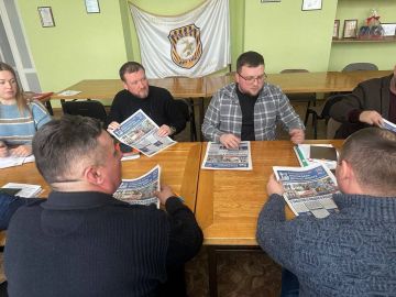 19 февраля 2026 года депутаты Ясиноватского муниципального совета - Владислав Мурай и Юрий Захаров провели встречи с населением, обсудив вопросы ЖКХ, транспорта, дорог, благоустройства и восстановления социальных объектов