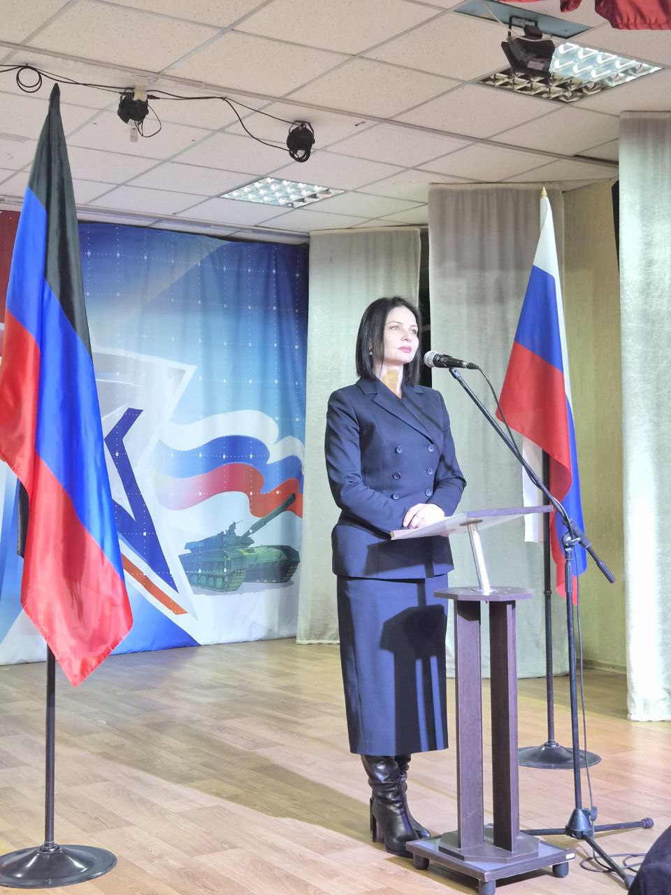 «Едины духом, едины силой»: телемост для учащихся Ленобласти и Енакиево «Едины духом, едины силой»: телемост для учащихся Ленобласти и Енакиево